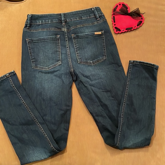 Women’s White House Black Market The Skinny High Rise Jeans - Picture 4 of 9